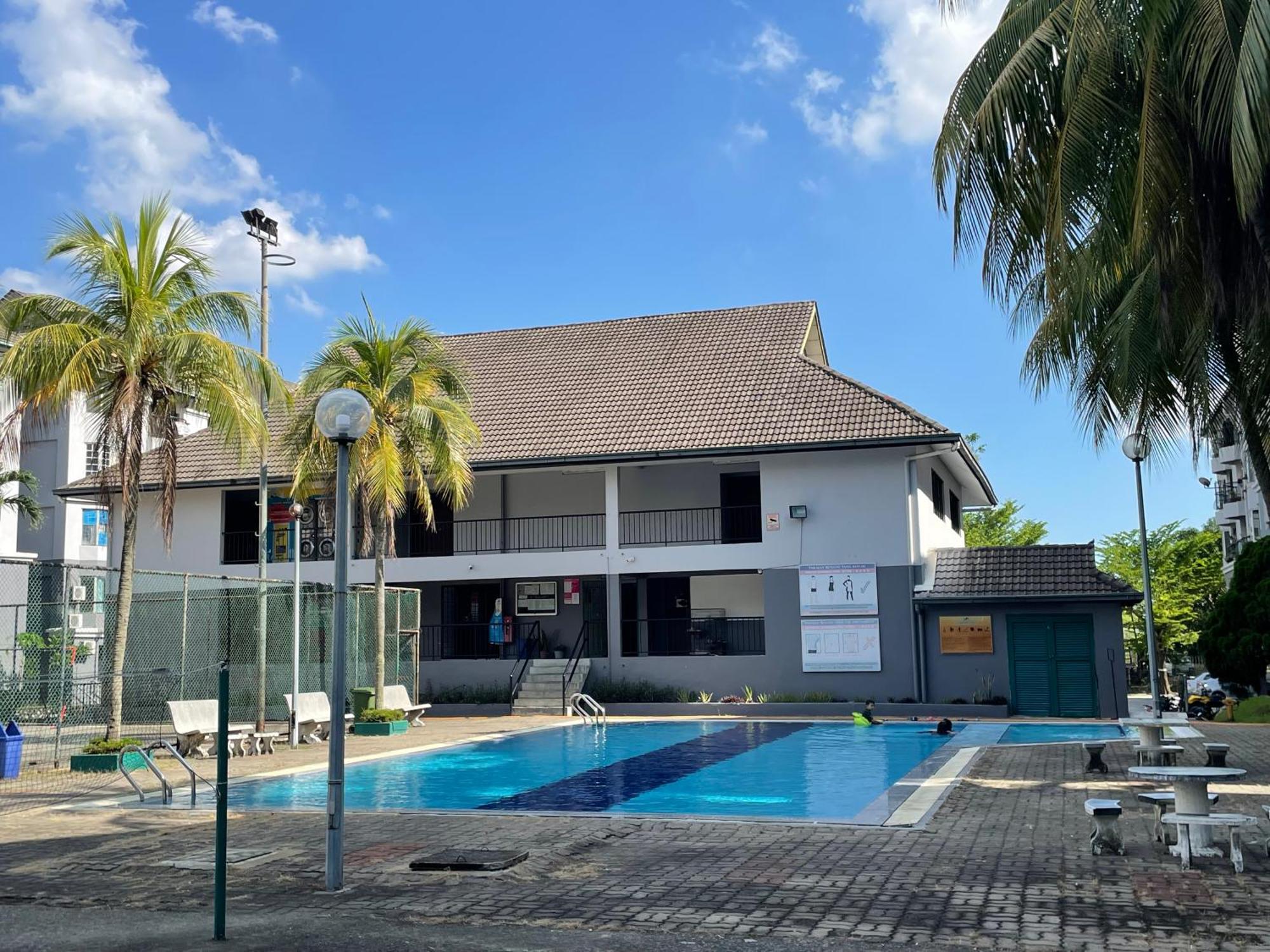 Subang Ville Ehsan Apartment Kampong Baharu Sungai Way Exterior photo